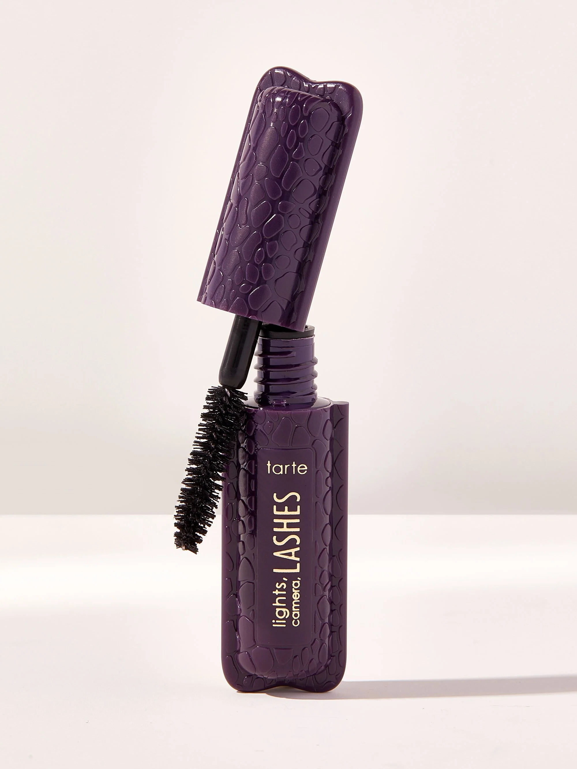 deluxe lights, camera, lashes™ 4-in-1 mascara
