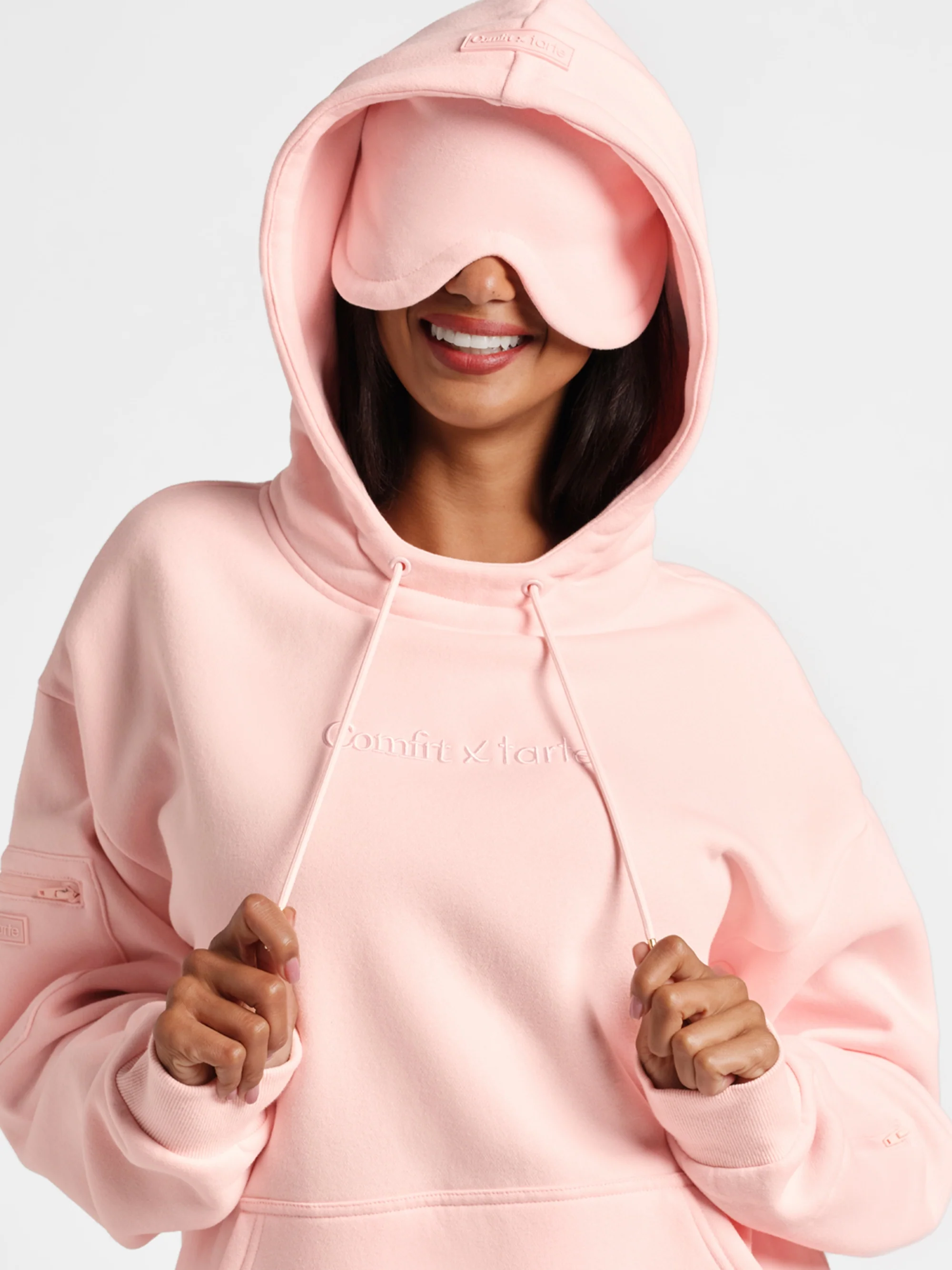 tarte x Comfrt airplane mode travel hoodie - Image 5